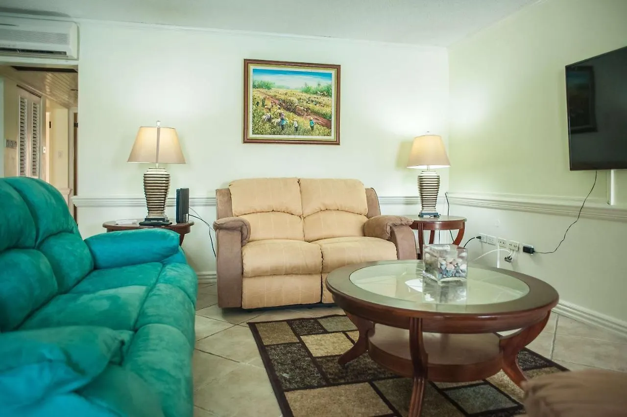 Szálloda Seawind Beach Apartments Montego Bay