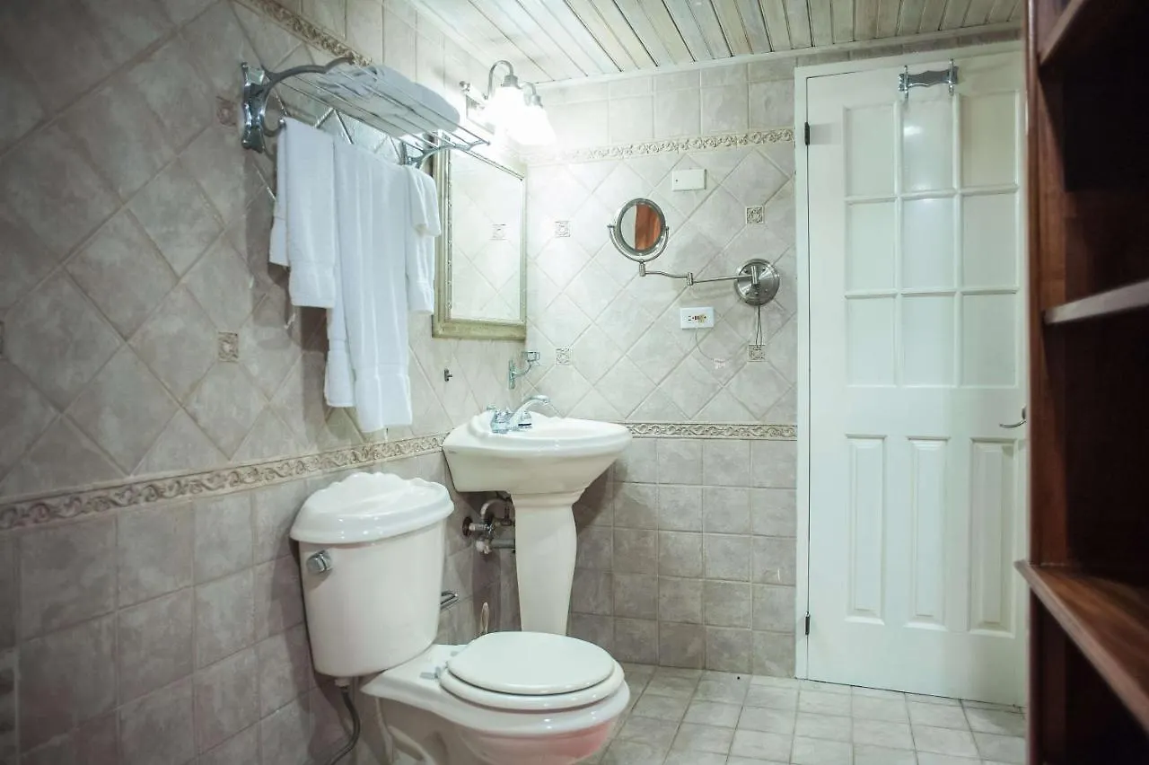 Szálloda Seawind Beach Apartments Montego Bay Jamaica